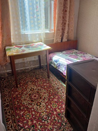 сдам в аренду кімнату для дівчаток - студенток. - фото 1