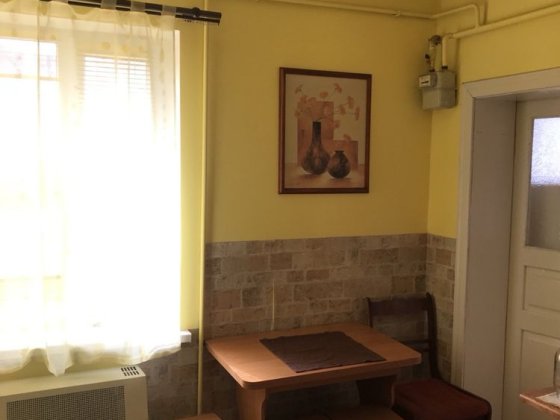 Здаю місце в кімнаті в особняку Чагор