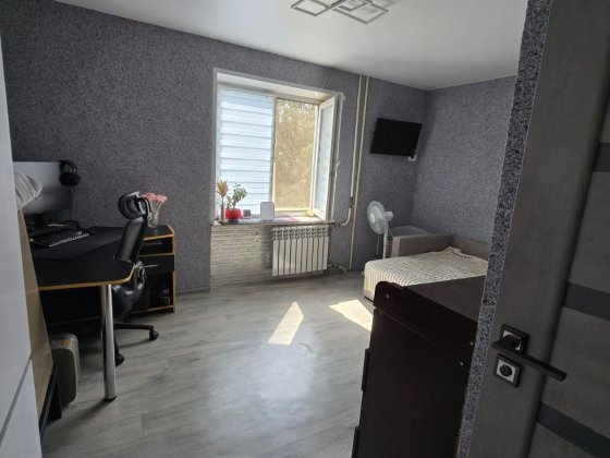 Продається двокімнатна квартира. Дача в подарунок. 32000$ Александрия