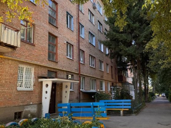 Продаж 2 кім. кв. р-н міської лікарні Бердичів