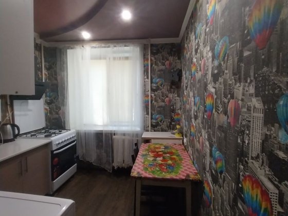 Продам 1 квартиру,з ремонтом, меблями та технікою, на 1 поверсі. Александрия