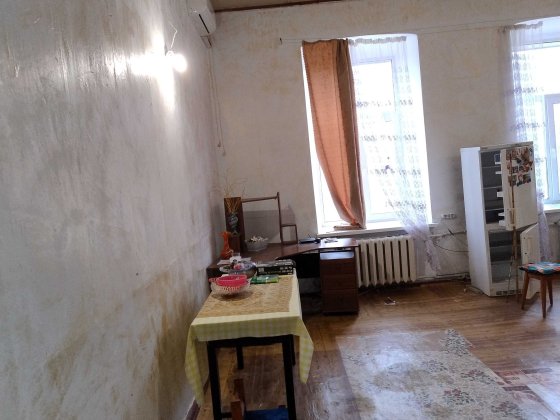 Продам 2-х ком кв. центр Білгород-Дністровський