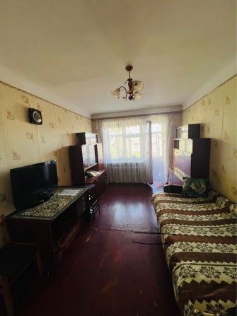 Продається трикімнатна - фото 1