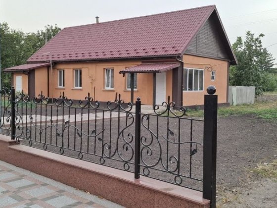 Продам квартиру в селищі Мирне Бобровица