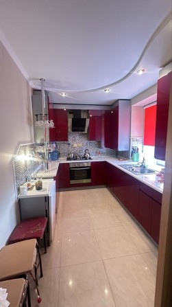 Продається однокімнатна квартира в Бориславі, вул. Коваліва - фото 1