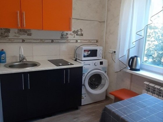 Продам 2 к  квартиру с А.О, р-н Черёмушки. Кам'янське