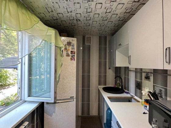 ТРИКІМНАТНА квартира (Черемушки) Кам'янське