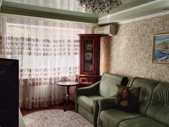 Продаж 2х кімнатної квартири з автономним опаленням Кам'янське