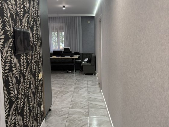 Продаж 2 - х кімнатної квартири з власним двориком в м Васильків Васильків