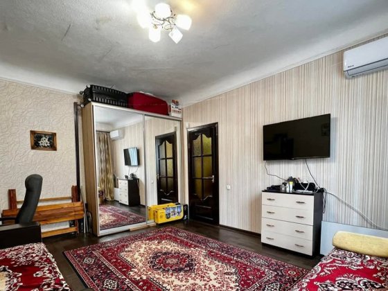 1-ком Квартира, Республиканская 72, район центральный рынок Кам'янське