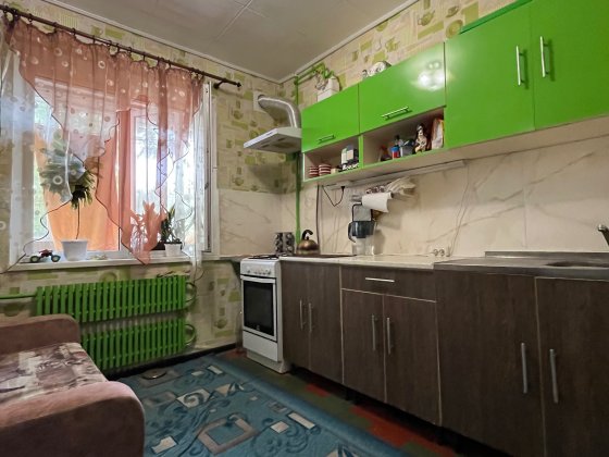 Продаж 1 кімнатної крупногабаритної квартири лівий берег Кам'янське