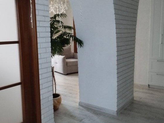 Продаж 3к., у центрі міста Кам'янське