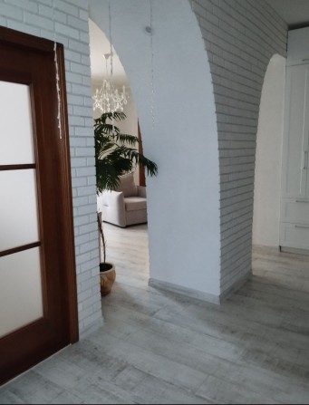 Продаж 3к., у центрі міста - фото 1