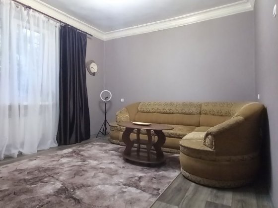 2 кімнатна  квартира у центрі Кам'янське