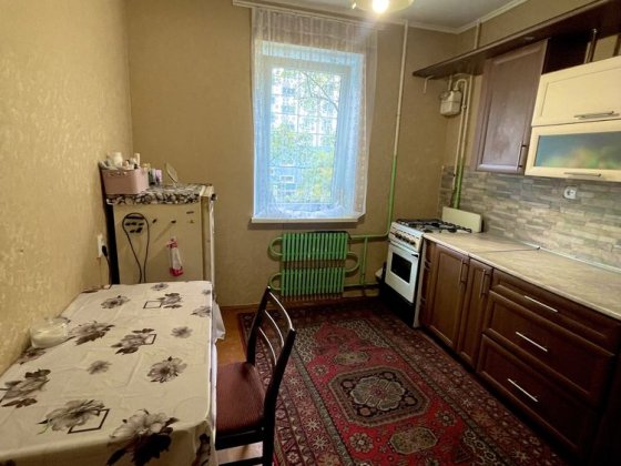 Продам 1 комнатную квартиру на 11 мкр/3этаж Каменское