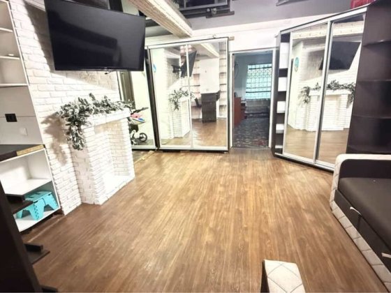 Срочно продам 2-х комнатную квартиру с АЭО мебель+ техника Кам'янське