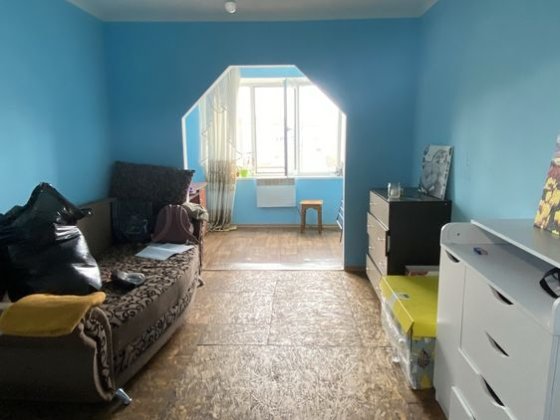 Продам 2-комнатную на левом берегу, 9 мкрн, Мир. Кам'янське