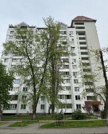 Продаж 1-к квартири вул. Юності 8/2 - фото 1