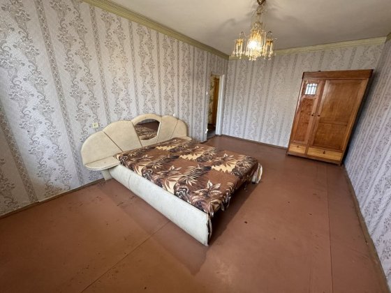 Собственник Квартира 4-х комнатная левый берег Каменское район лагуны Кам'янське