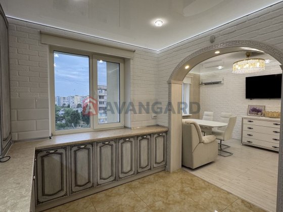 Продам НЕПОВТОРНУ 4х кімнатну на Лівому Березі Кам'янське