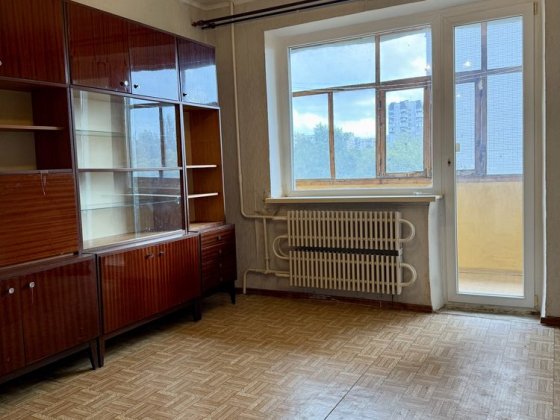 Продажа 1 кім. 10 мкрн. Лівий берег Каменское