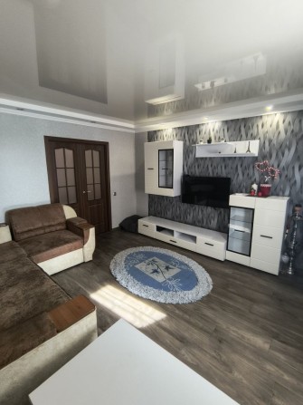 Продам 3-кімнатну квартиру лівий 10 мкрн - фото 1