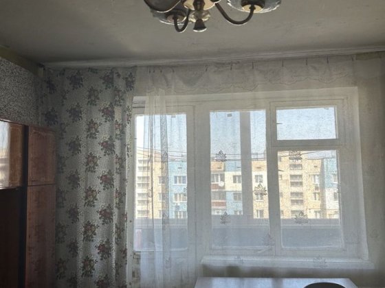 Продам 2 ком  квартиру  в хорошем районе л/б Каменское