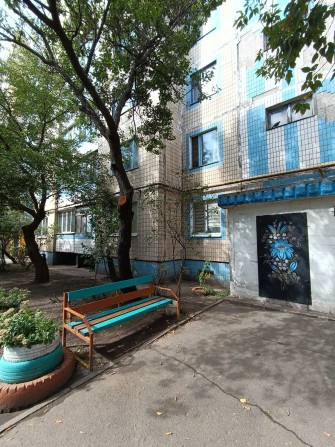 Продам 4 ком кв Самый лучший 2 этаж Под ремонт Reshet - фото 1