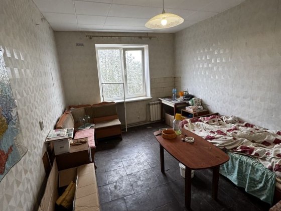 Продам 1 ком. Каменское левый берег 6 этаж (9мик. Общежитие) Кам'янське