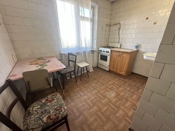 Продам 1-комн под ремонт YANOVAA Кам'янське