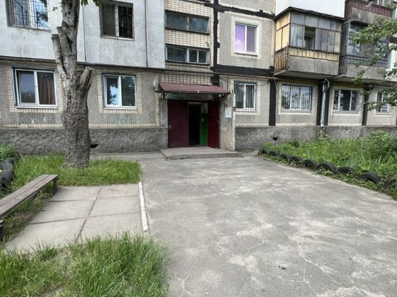 Продам 1 ком. квартиру на Черёмушках под ремонт(Sher) Кам'янське