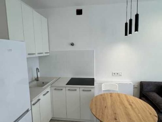 Продам квартиру-студію з ремонтом, меблями та технікою. Без комісії! Гостомель