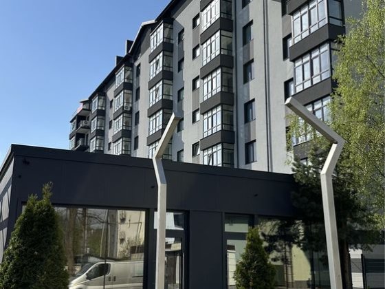 Остання 3х кімнатна квартира на 8му поверсі Долина