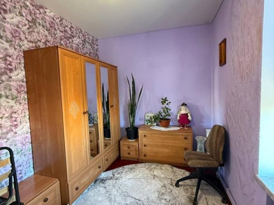 4 кімнатна квартира з автономним опаленням, р-н Базарчика