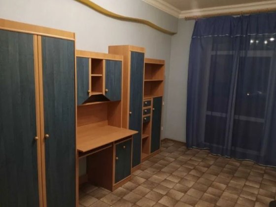 Продается добротная 2к квартира-сталинка с АГО в центре Sosn Кам'янське