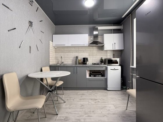 Продам 2-комн.квартиру с ремонтом /Левый Берег Кам'янське