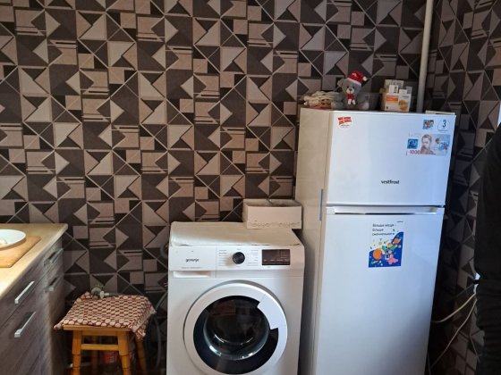 Продам 2 ком. в центре Кам'янське