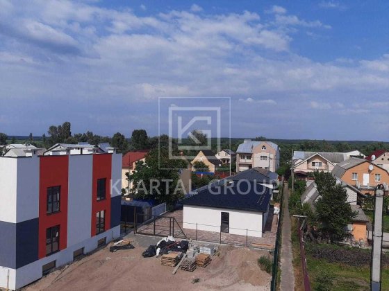 +2к квартира в центрі Гостомеля Гостомель