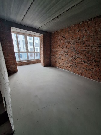 1-кімнатна квартира в цегляному будинку біля Бучанського парку! - фото 1