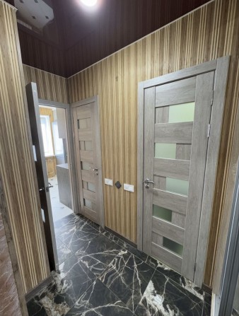 Продам 2-ком.кв.Левый берег,2мкрн,р-н Поликлиники с Ремонтом! - фото 1