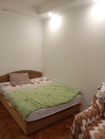 Продам 3к квартиру центр города ул.Шепетова - фото 1