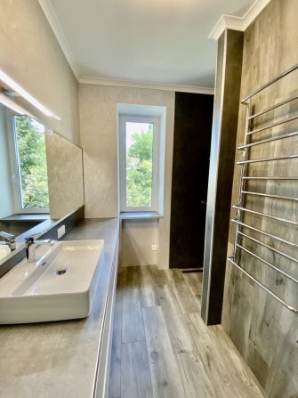 Продам 3к квартиру Центр Кам‘янське електроопалення 3 поверх сталінка - фото 1