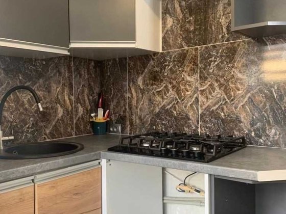 +Квартира в центрі Здолбунова з меблями і технікою,за приємною ціною! Здолбунов