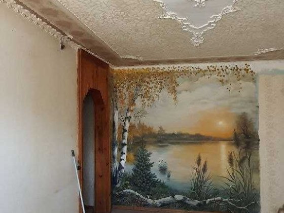 Продам одно комнатную  квартиру г. Змиев Змиев