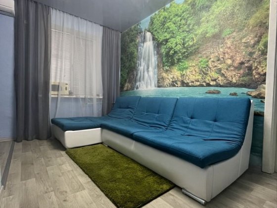 Продам свою двушку в центре(Аношкина 49) Кам'янське