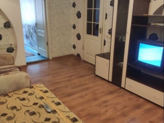 Продам 2-х комнатную квартиру по ул. Мурахтова.  D Каменское