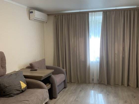 Продаётся 2х ком. киевского проекта 1 этаж пр.Мира