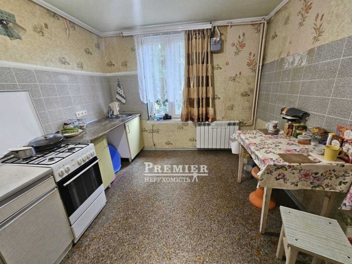 Продам 2 кімн. квартиру у м. Чорноморськ - фото 1