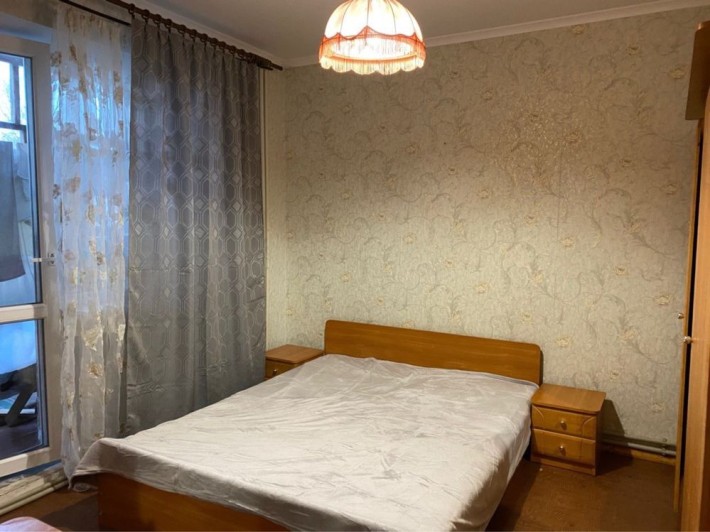 Продам 3-х комнатную 4-й этаж Левый берег, с холлом и АО газ. - фото 1