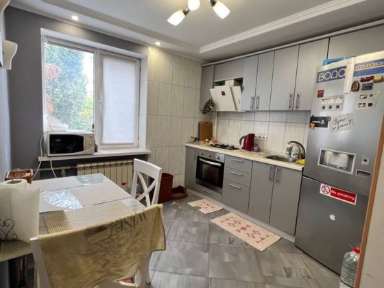 Продам двухкомнатную квартиру возле моря